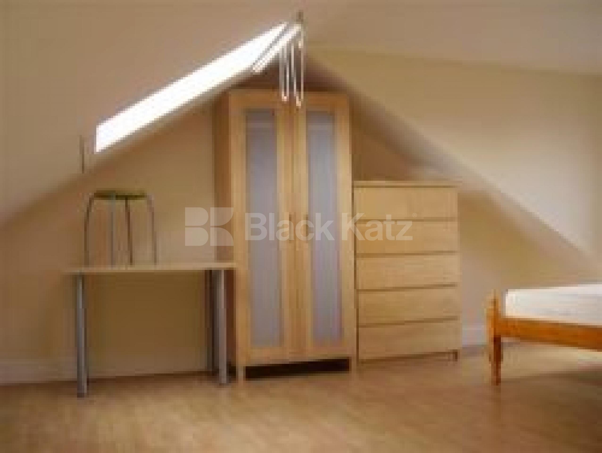 			5 Bedroom, 1 bath, 1 reception Flat			 Farleigh Road, STOKE NEWINGTON N16 N16